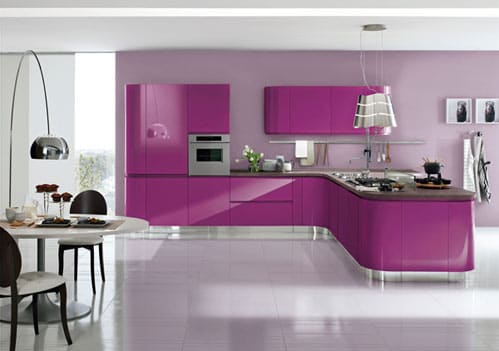 кухня в фіолетових відтінках